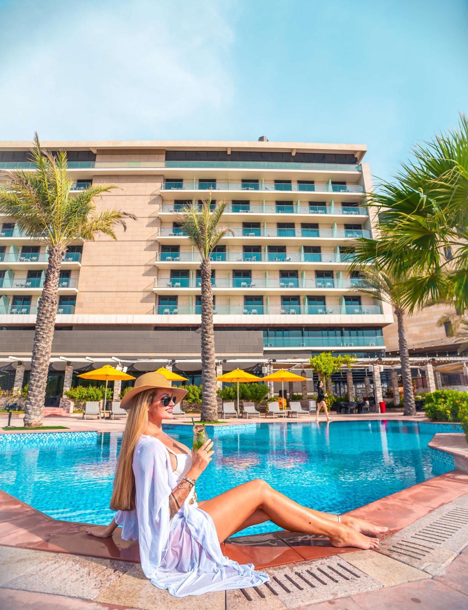 Park Inn By Radisson Abu Dhabi Yas Island Exterior foto